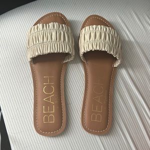 Never worn Matisse sandals